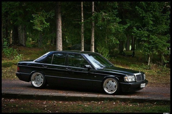 Mercedes-Benz 190E - 6