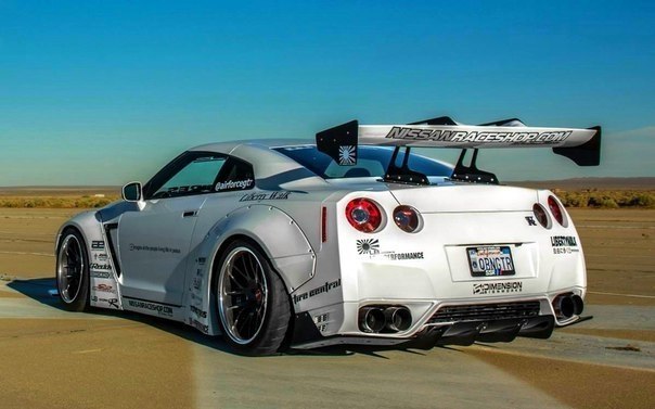 Nissan GT-R by LB Performance