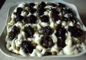 Салат Прага — ВКУСНО! Попробуйте не пожалеете!!! 200-250 грамм отваренного филе курицы ...