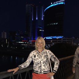 Юлия, 43, Екатеринбург