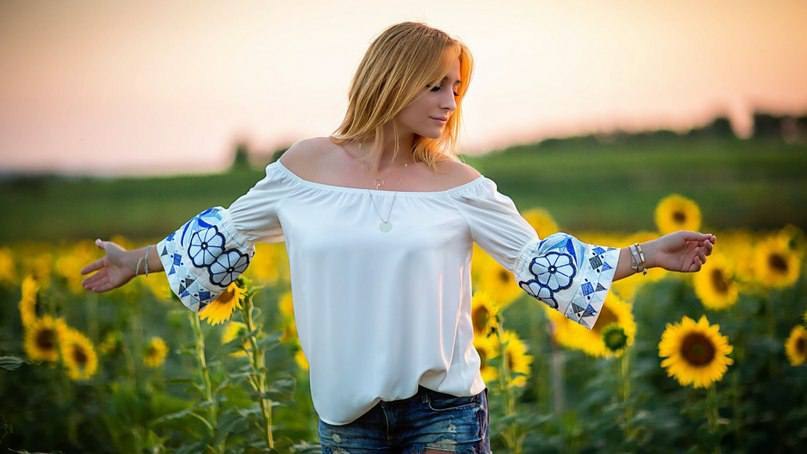 Я БУДУ СЧАСТЛИВА!! Я буду счастлива вне всяческих сомнений, А путь к мечте моей предельно ясен. Я ...