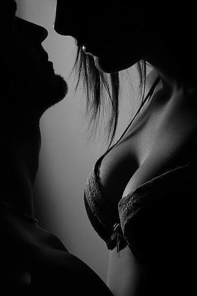 Р. Я хочу тебя очень...До слез...До мороза по коже. До искусанных губ...До скулящей от боли тоски... ...