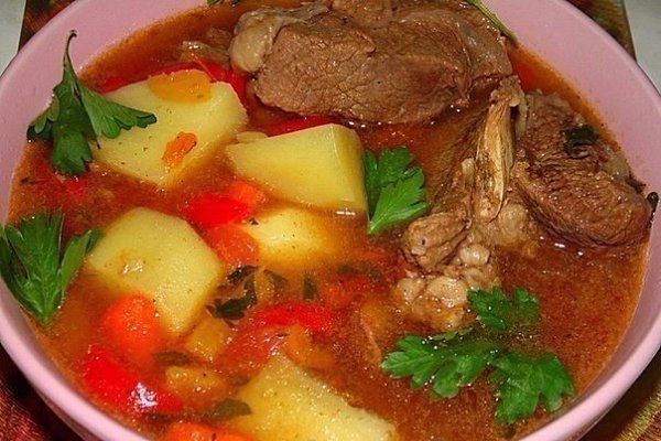 Подборка первых блюд.1. Ароматный супчик с копчёной курицей и плавленным сыркомкопчёный окорочок - ... - 10