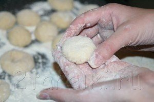 Творожные шарики и пончики.Очень вкусный десерт!Ингредиенты:на 360-400 г. творога —3 яйца;3 ст.л. ... - 5
