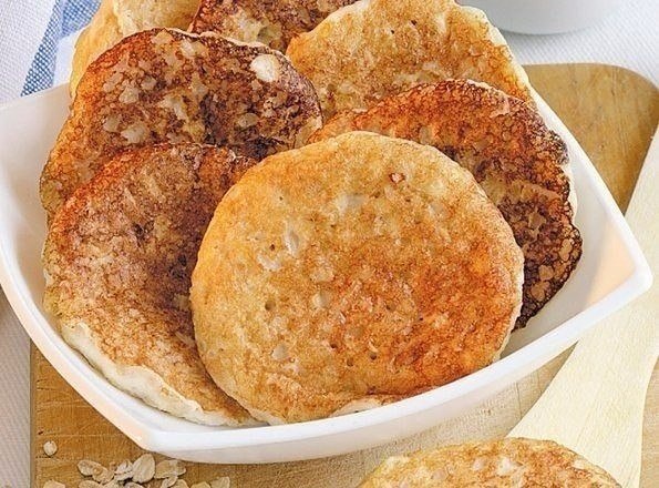 Блинчики из овсянки.500 г. овсянки, 500 г. обезжиренного творога, 4 яичных белка, чайной ложки ...