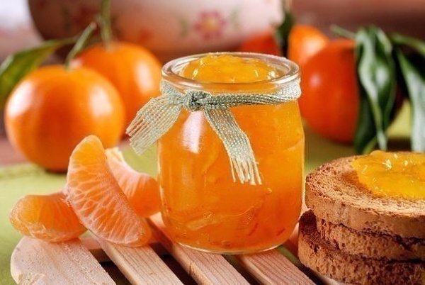Рецепт ароматного варенья из мандаринов.Ингредиенты:- 1 кг мандаринов- 1 крупный апельсин- 1 кг ...