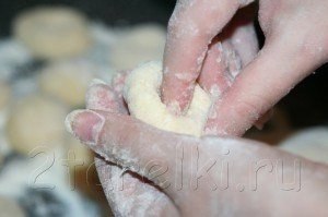 Творожные шарики и пончики.Очень вкусный десерт!Ингредиенты:на 360-400 г. творога —3 яйца;3 ст.л. ... - 6