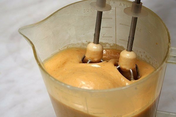 Шоколадные кексы с жидкой начинкой.Нереально вкусный и нежный десерт! Сохрани ... - 4