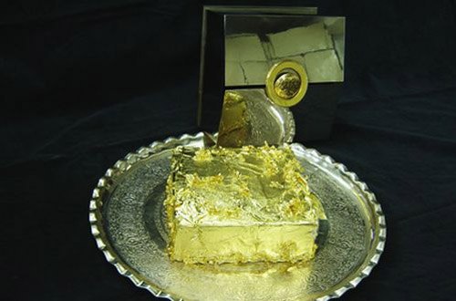 10     .10. Sultans Golden Cake: $1000 : raan Palace ...