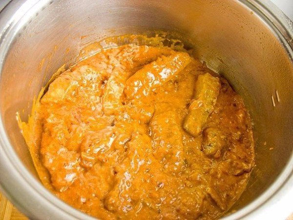 Бефстроганов в луковом соусе с грибами.Ингредиенты:Говядина (вырезка) — 500 гМука — 2 ст. л.Масло ... - 7