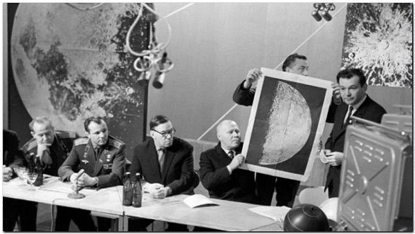 3 февраля 1966 год... в 21 час 45 минут 30 секунд мск - впервые в истории освоения космоса была ... - 3
