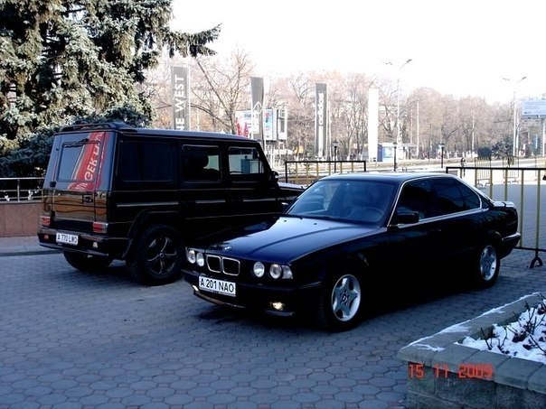  90-. BMW 5er E34 & Mercedes Gelandewagen.