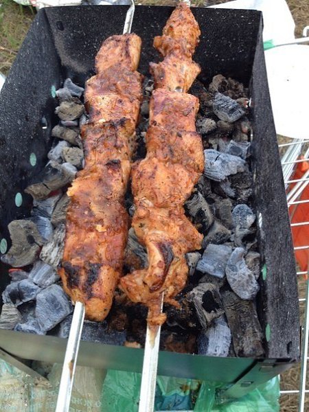 Ещё один рецепт шашлыка.Нам нужно.Хорошее мясо из свинины ( шея ) 1 кг. Я делал на двоих.Лук ... - 2