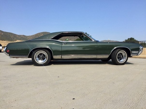 1969 Buick Riviera - 4