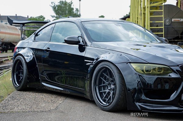 BMW E92 M3   SM7 Deep Concave FS