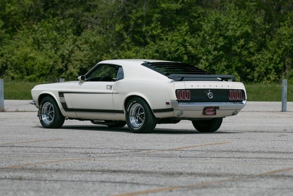 1969 Ford Mustang Boss 302 - 2