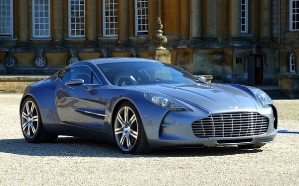 Aston Martin One-77. : 355 /   100 /: 3.5  : V12 - 7.3 ...