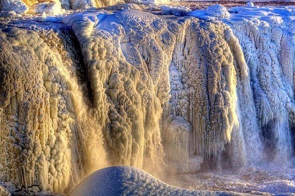 Замерзший водопад! Нереально красиво! .................. - 2