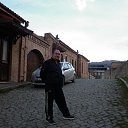 V TELAVI    