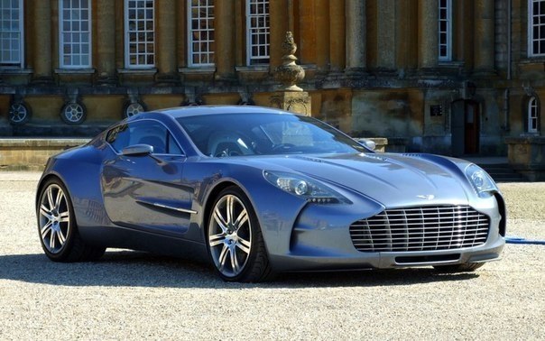 Aston Martin One-77. : 355 /   100 /: 3.5  : V12 - 7.3 ...