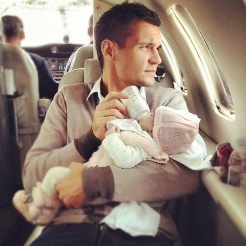 Мужчине не обязательно быть красивым. Мужчине обязательно быть мужчиной.