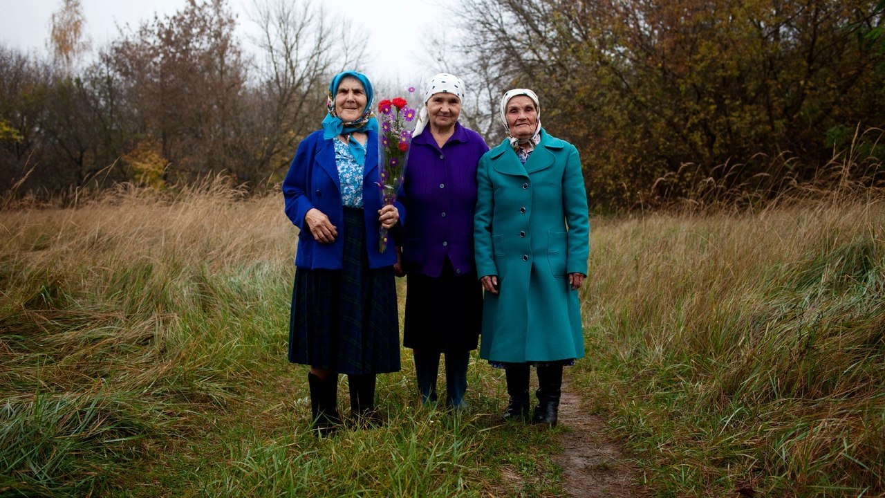   / The Babushkas of Chernobyl /  ,   2015.  ... - 3