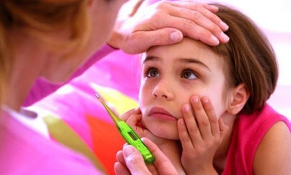 Что МОЖНО и что НЕЛЬЗЯ делать при высокой температуре у ребенка (7 золотых правил).Есть ли польза от ...