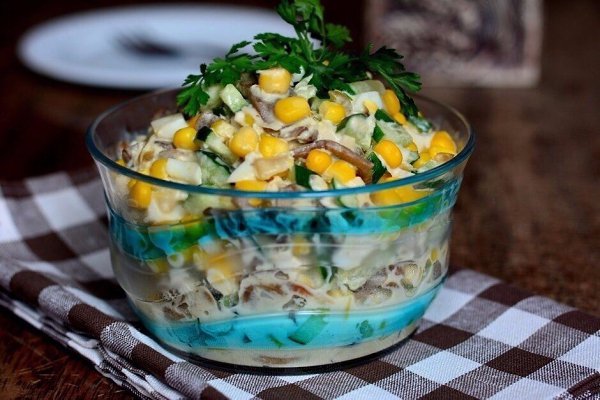 Салат «Зодиак». Вкусный салатик на Новый год! Сохрани себе! Ингредиенты: Шампиньоны — 500 г Лук — 1 ...