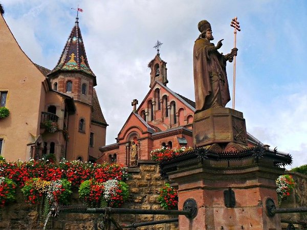   (Eguisheim) -   , .    . ... - 9