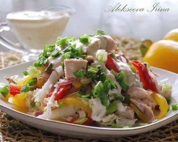 Топ - 6 салатов с куриным филе .1. Салат с курицейИнгредиенты:- отварное куриное филе – 300г- фасоль ... - 5