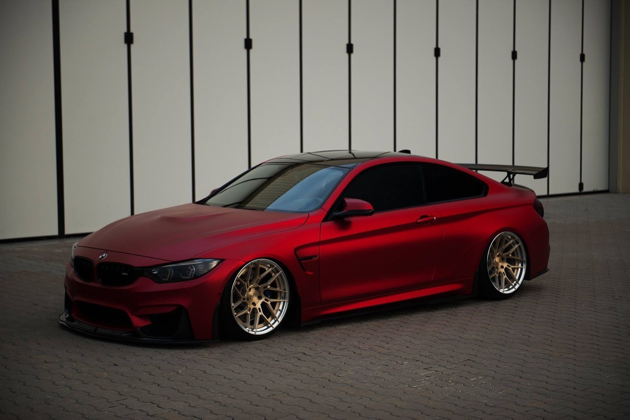 BMW M4 on air - 2