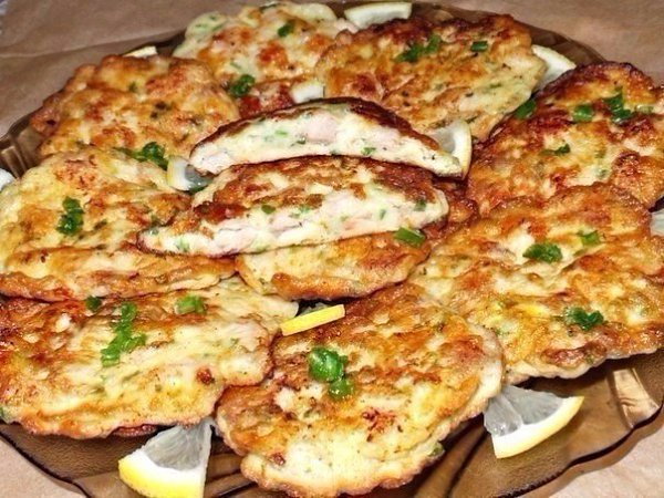 Куриные котлетки по-французски.Они настолько вкусные,нежные и сочные,что просто тают во рту.А если ... - 4