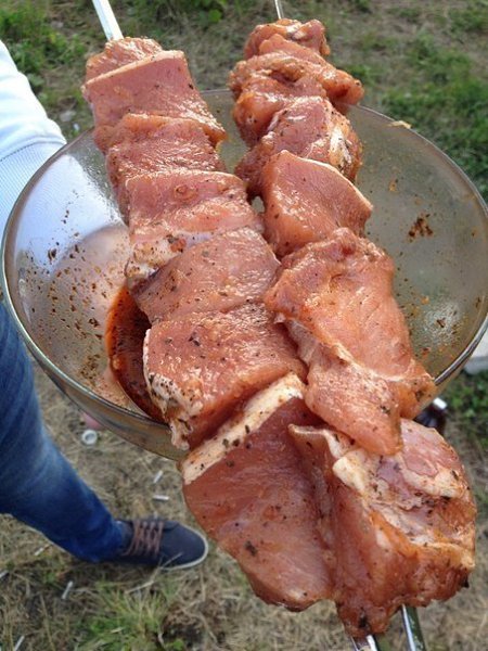 Ещё один рецепт шашлыка.Нам нужно.Хорошее мясо из свинины ( шея ) 1 кг. Я делал на двоих.Лук ... - 5