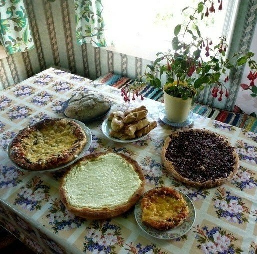 Мечтаю вернуться обратно в деревню к бабушке...назад в детство