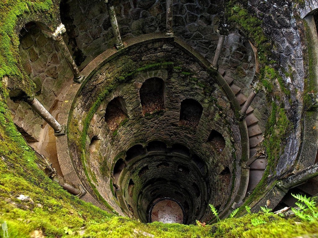    (. Quinta da Regaleira   )  -  ... - 2