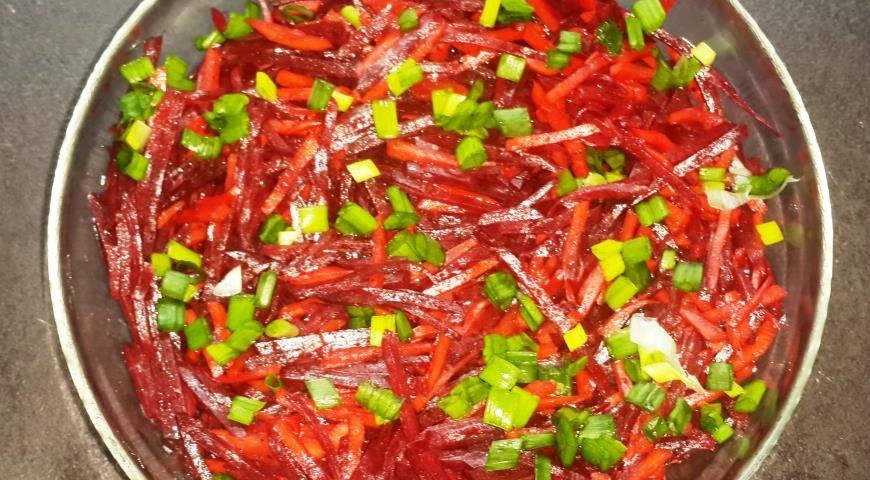 Постный салат из свеклы и моркови