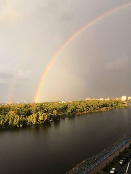Сегодня над городом была двойная радуга. Кто тоже видел? Делитесь фотками! #фото@live_kras - 5