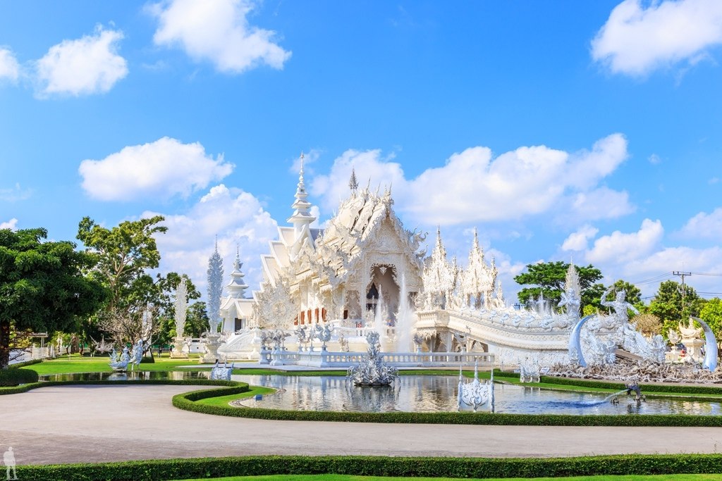       (Wat Rong Khun)        .   ...