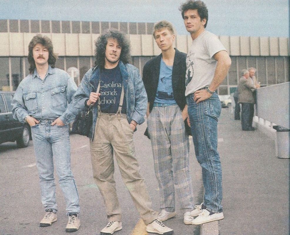     . 1986 .. https://fotostrana.ru/away?to=/sl/73h4