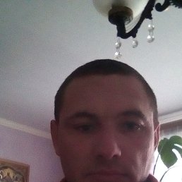 Andriy, 46, 