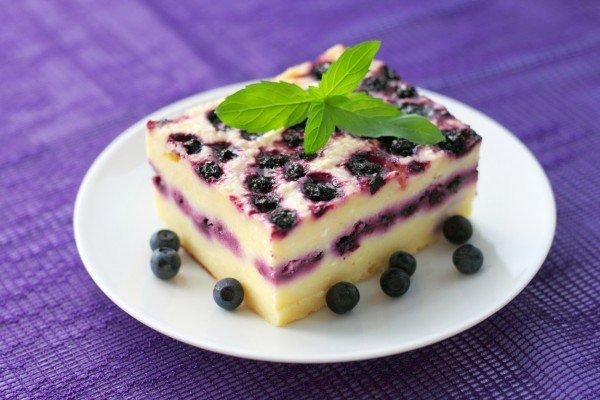 Эта запеканка тает во рту. Нежная и вкусная. Ингредиенты: 3 яйца 400 г 0,2% творога 100 мл 0,5% ... - 3