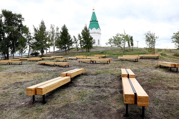 Покровский красноярск покровский парк фото На Караульной горе строится Покровский парк. Благоустройство в самом разгаре: на