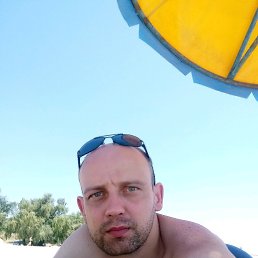 Alex, , 43 