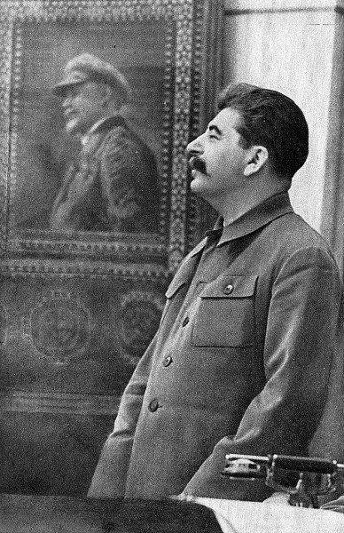 Выход один: изучать Ленина не по отдельным цитатам, а по существу, изучать серьезно и вдумчиво, не ...