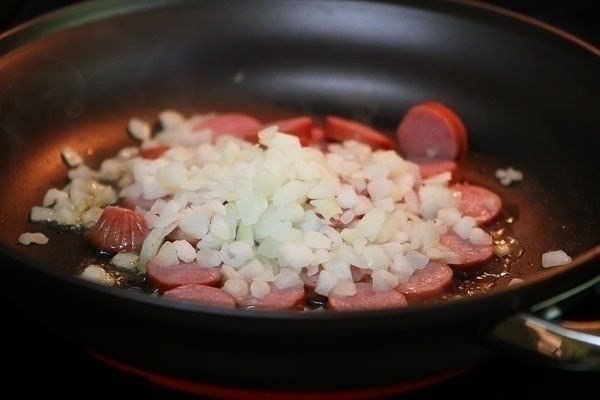 Паста с пряными колбасками.Нация, которая ест макароны с хлебом – непобедима! А как насчет ... - 3