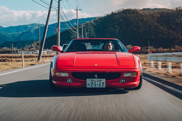 Ferrari f355 stance