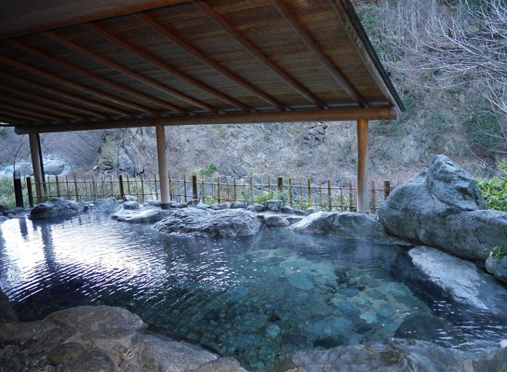       Nishiyama Onsen Keiunkan.    705   ,    ... - 4