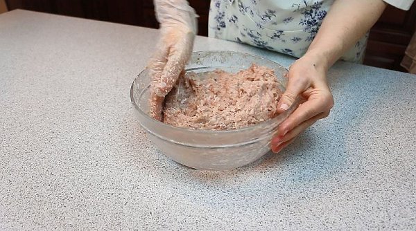 Котлеты в подливе как в столовой.ИнгредиентыДЛЯ КОТЛЕТ:900 г мяса200 г белого хлеба200-250 мл ... - 4