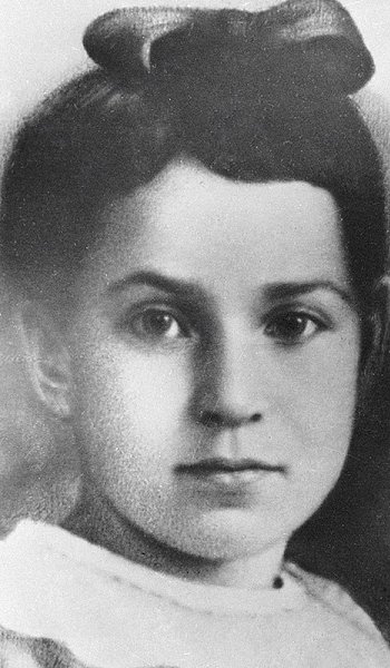 Таня Савичева, ленинградская девочка, автор блокадного дневника. Эту девочку, которая не дожила и до ...