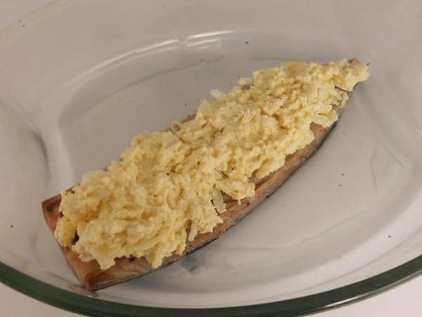 ЗАПЕЧЕННАЯ СКУМБРИЯ С СЫРОМ .Скумбрия, запеченная с сыром, - нежная и очень вкусная рыбка! Сыр и ... - 3